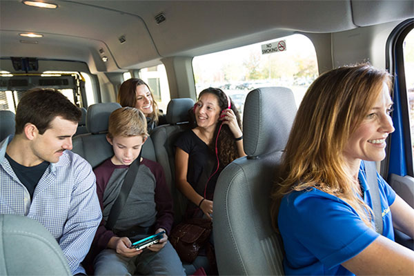 Chicago Airport Service Supershuttle, Chicago Airport Transportation With Car Seats